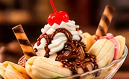 Banana split com sorvete